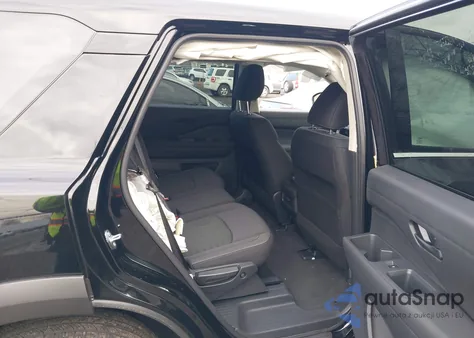 2025 Nissan Pathfinder S 4Wd z USA, uszkodzony, nr VIN 5N1DR3AC6SC277573